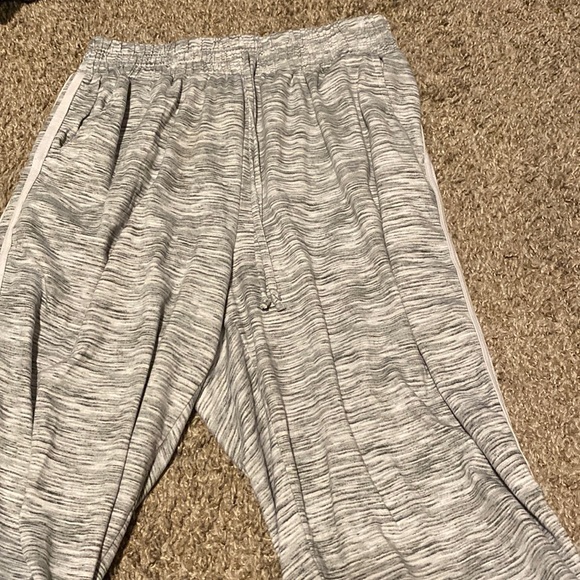 Grey Sweats/Leggings, Size: Medium - Picture 1 of 2